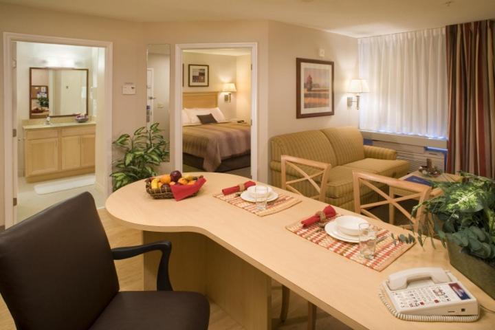 Candlewood Suites Indianapolis East By Ihg Екстериор снимка
