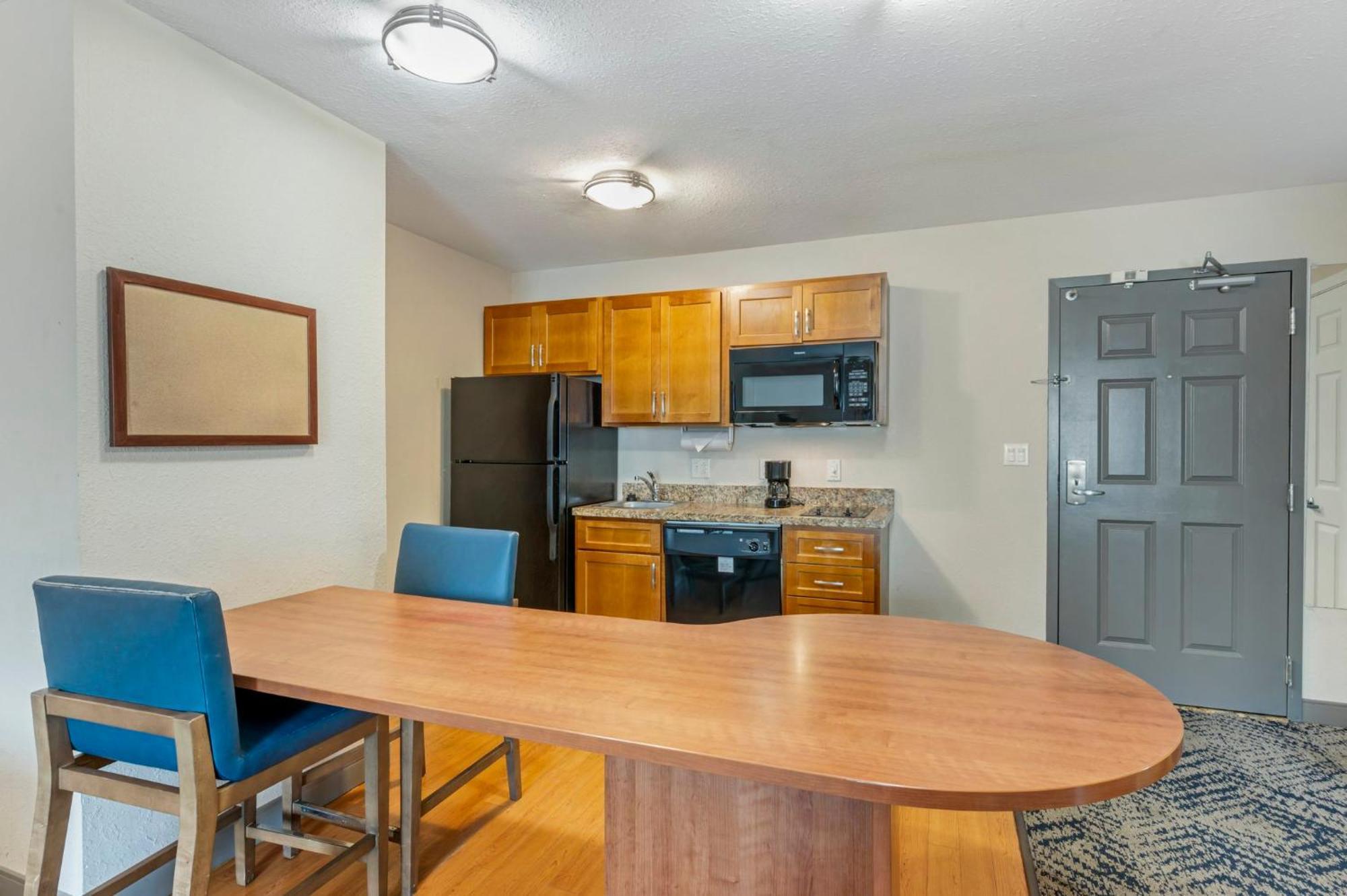 Candlewood Suites Indianapolis East By Ihg Екстериор снимка