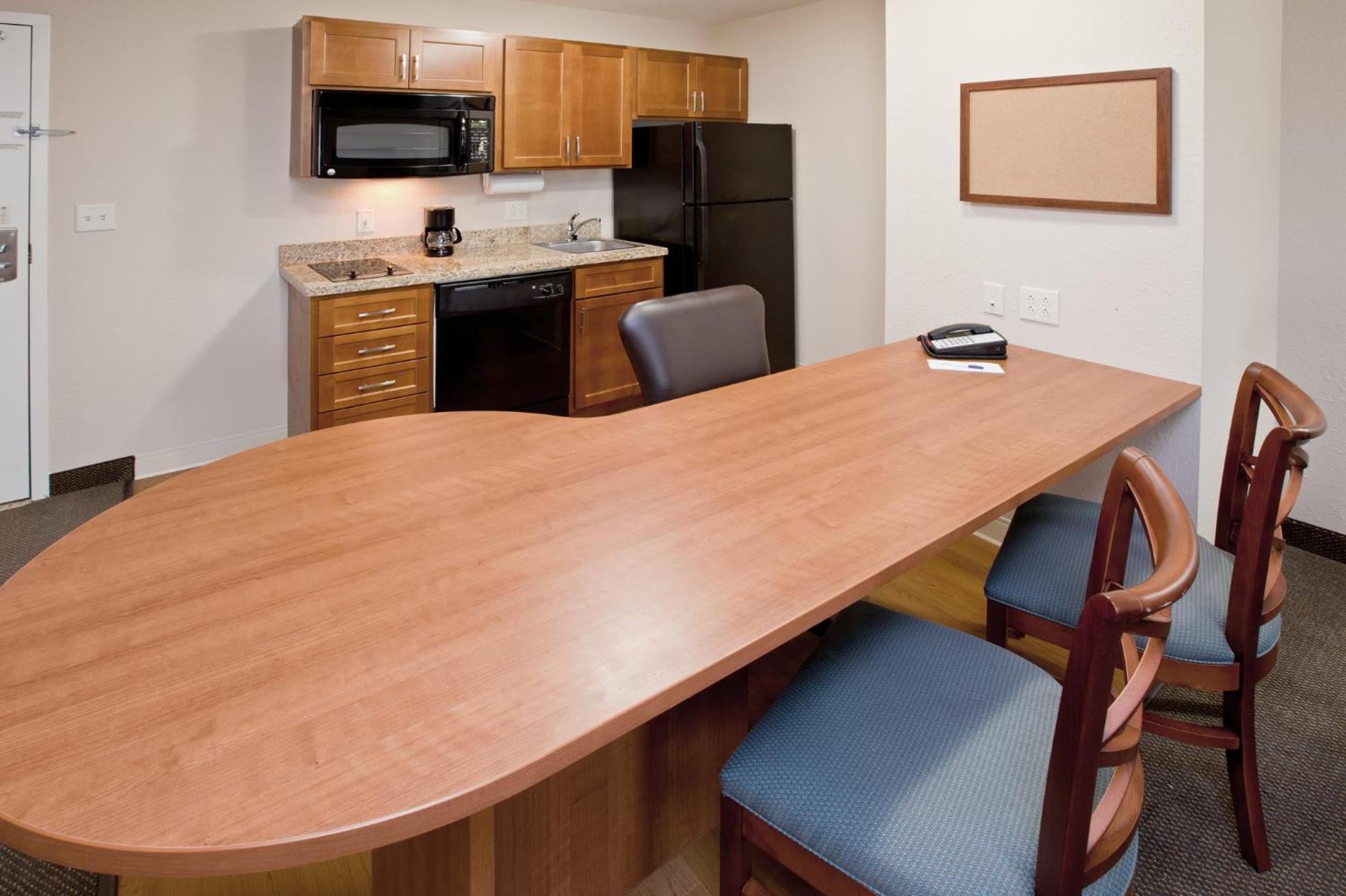 Candlewood Suites Indianapolis East By Ihg Екстериор снимка