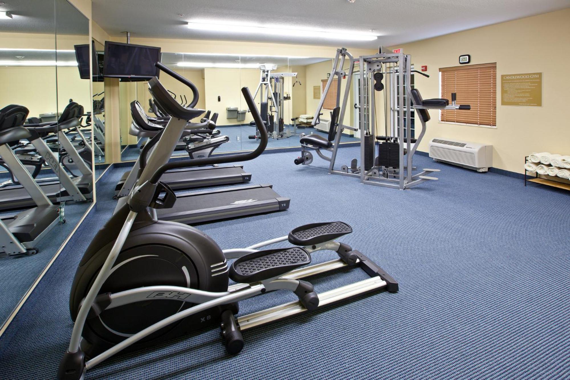 Candlewood Suites Indianapolis East By Ihg Екстериор снимка