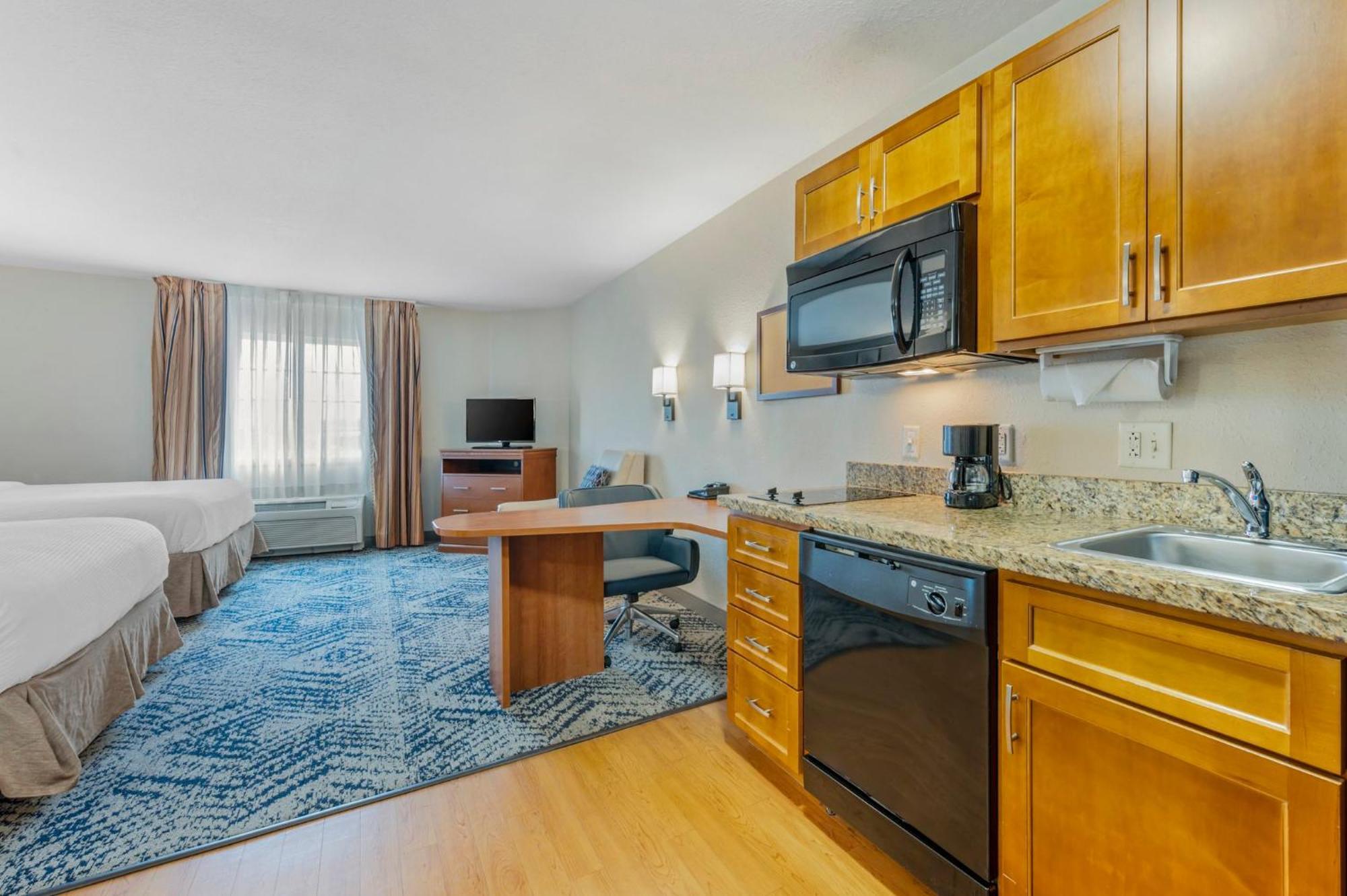Candlewood Suites Indianapolis East By Ihg Екстериор снимка